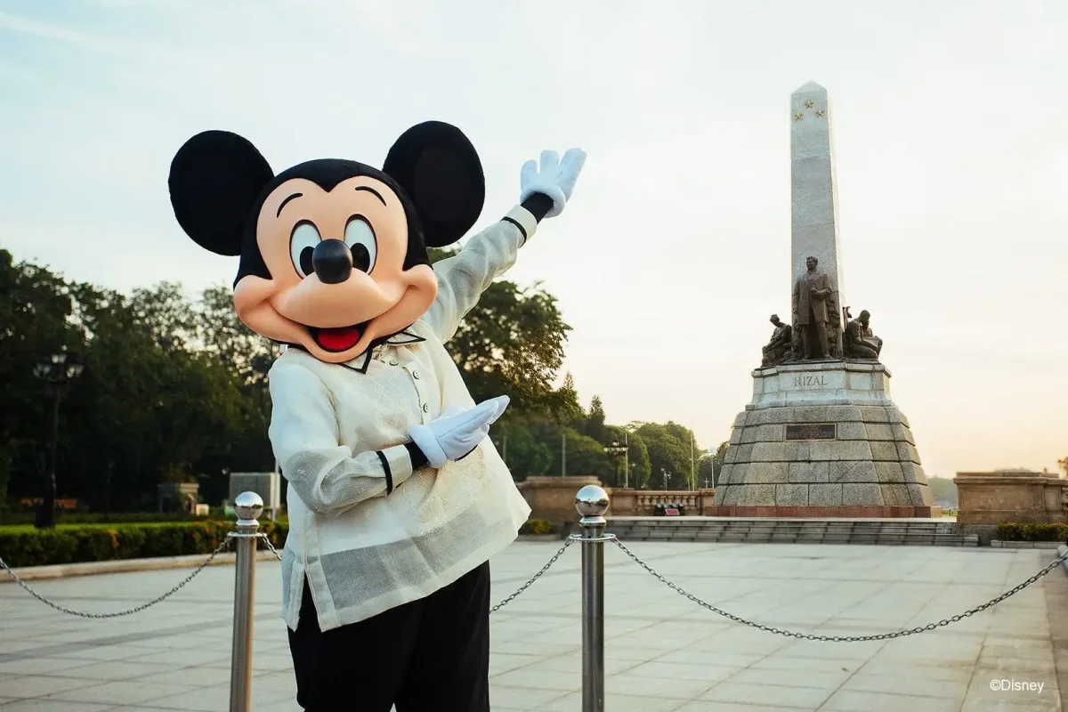 Микки Маус Диснейленд страшный