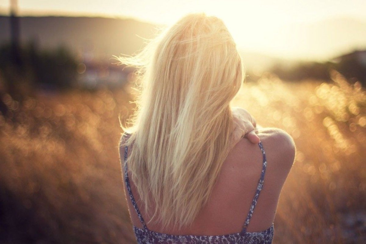 Блондинка со спины