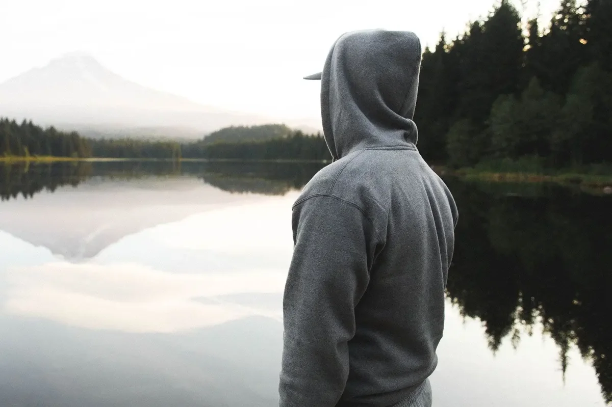 Парень со спины