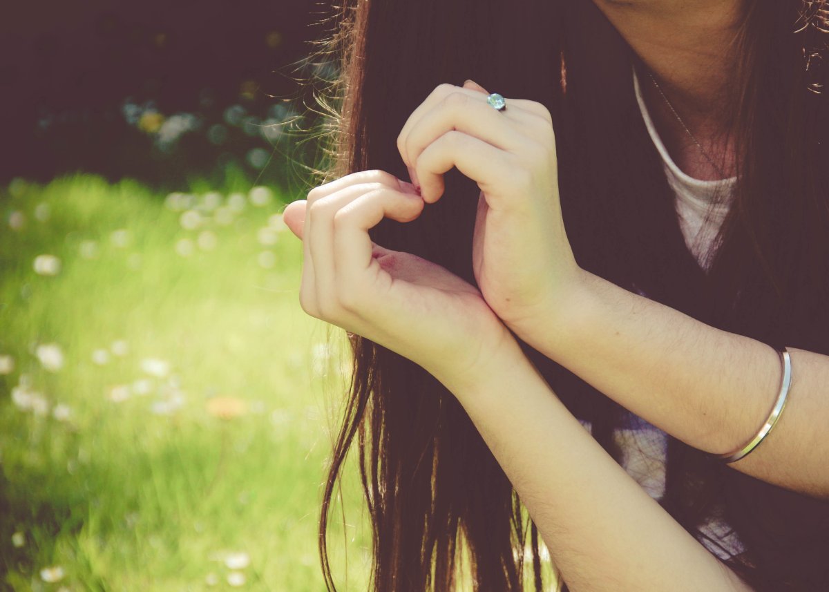 Цветок на руку.