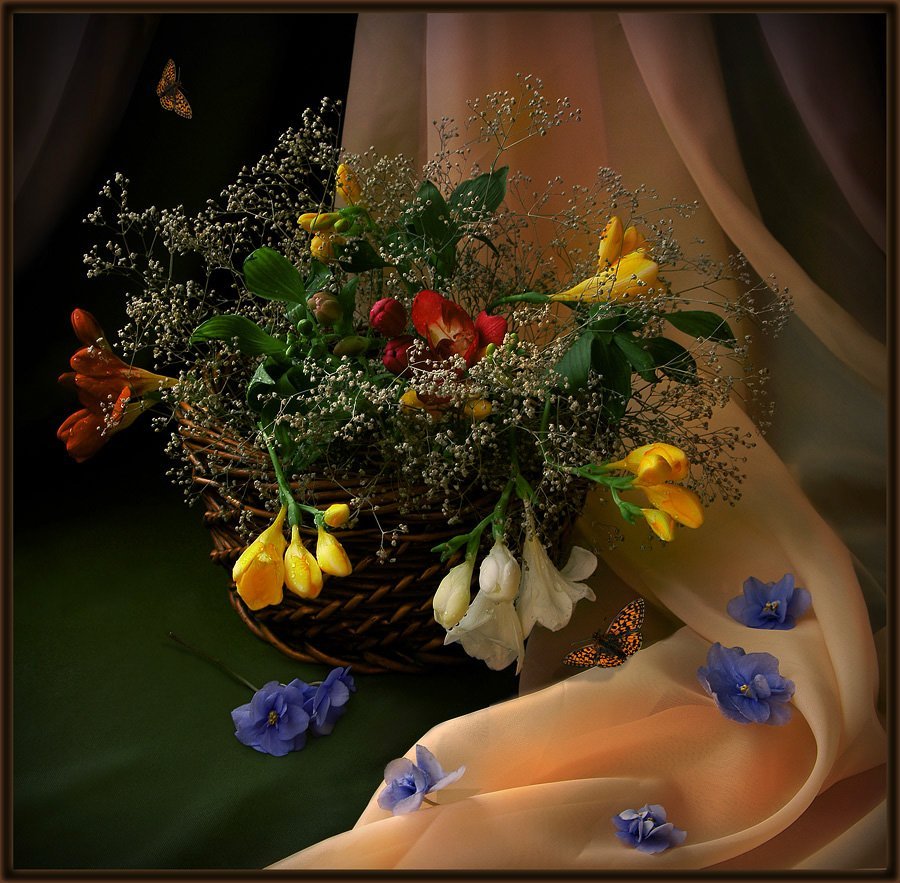 Вечерний натюрморт с цветами