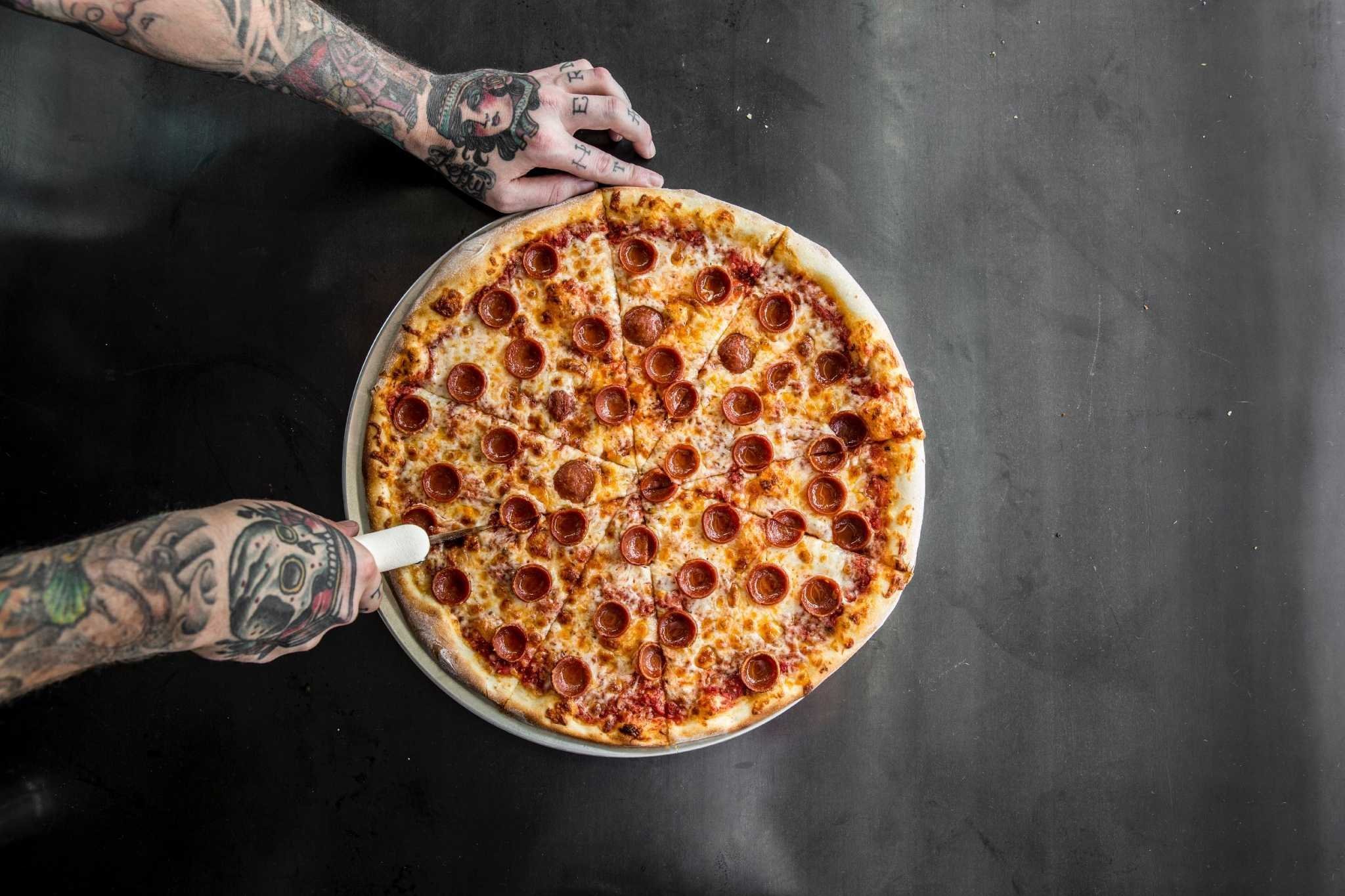 Пицца арива. Крутая пицца. Необычная пицца. Пицца необычной формы. Пицца много видов.