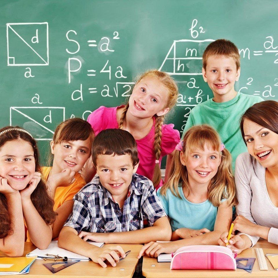 Учитель и дети