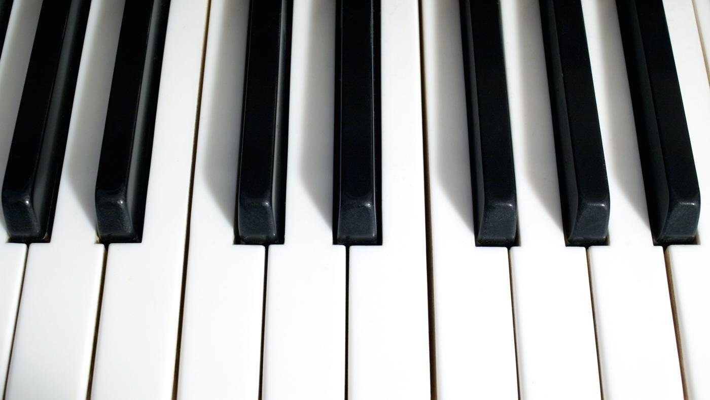 Клавиши белого рояля. Клавиши пианино. Клавиатура рояля. Фортепианная клавиатура. Клавиши пиано.