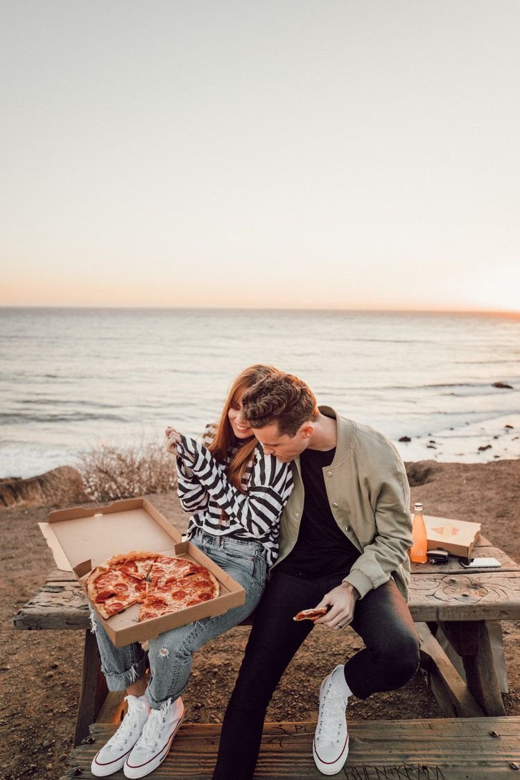 Свидание на берегу моря