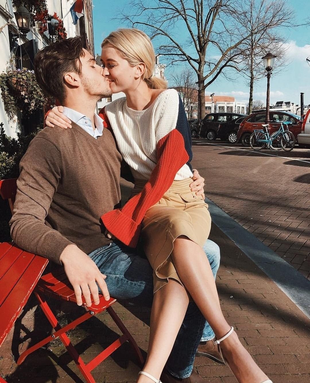 Свидание подростков