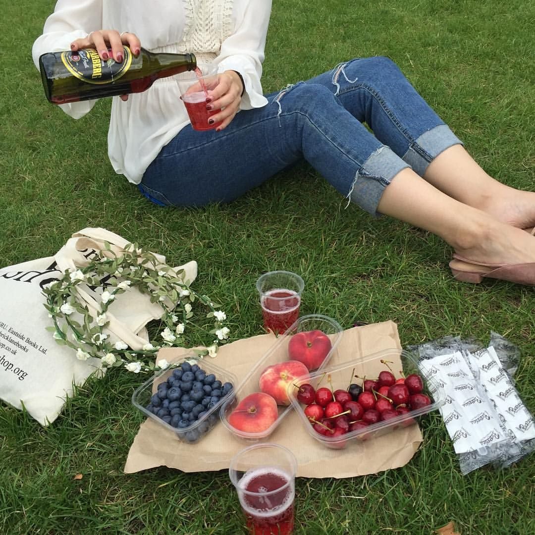 Эстетичный пикник на природе