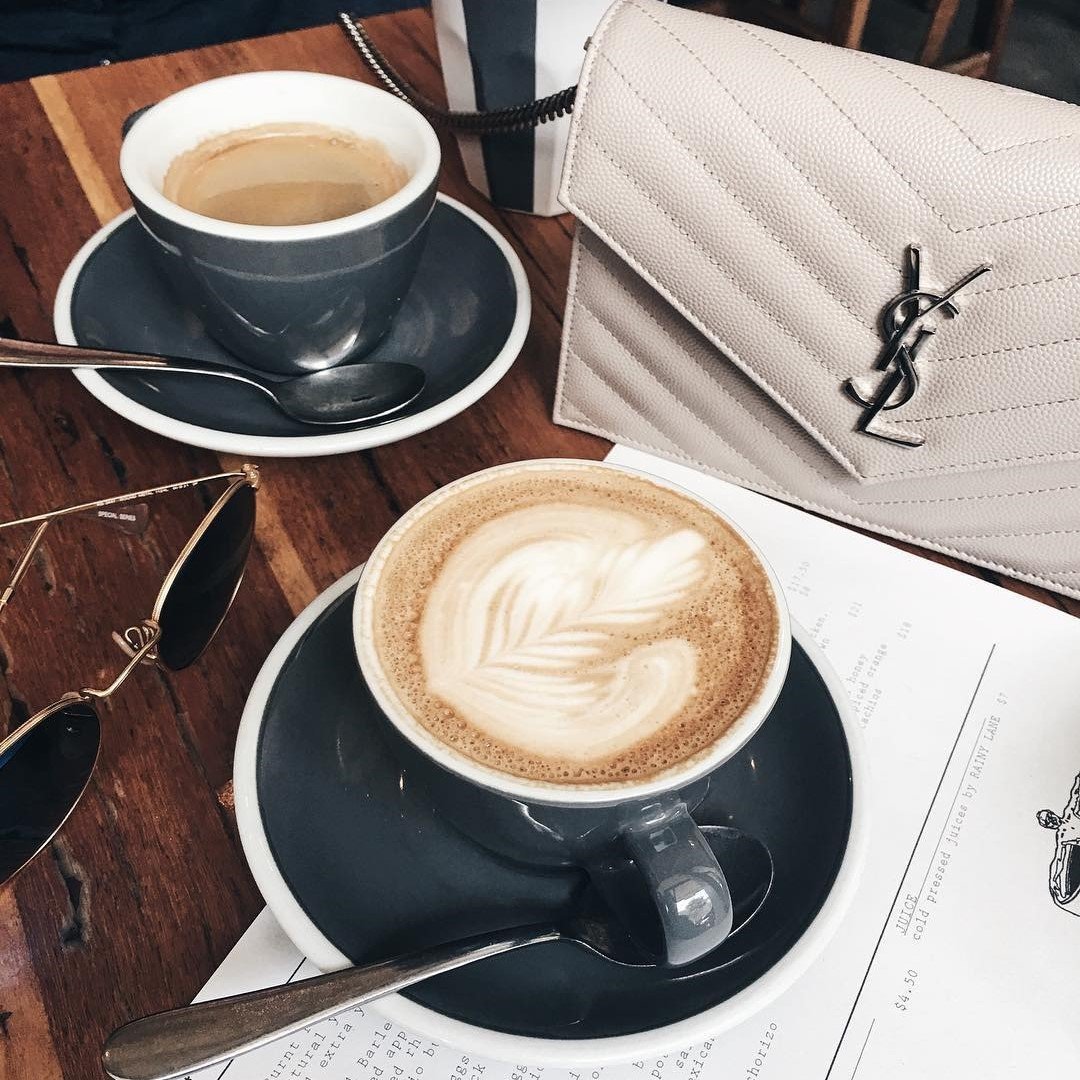 Стильные чашки для кофе