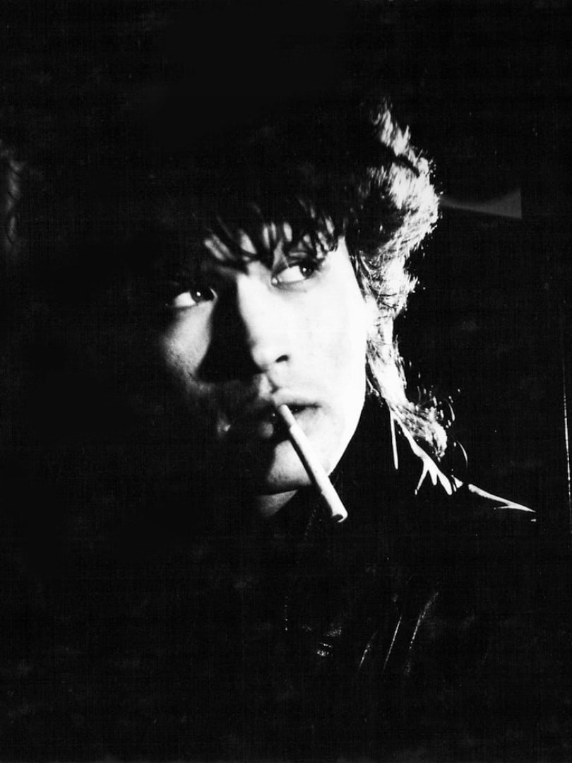 Виктор Цой профиль