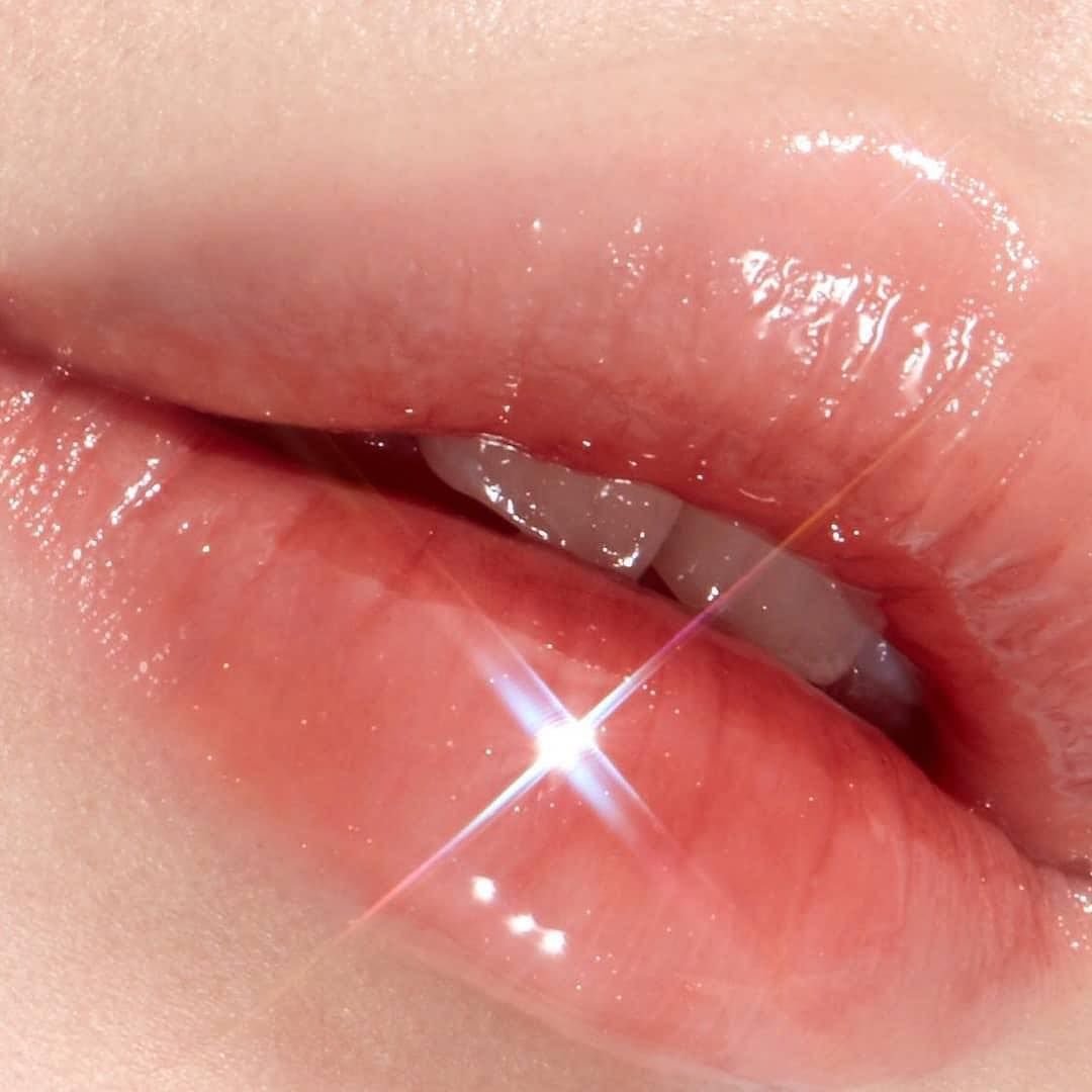 Блеск для губ прозрачный