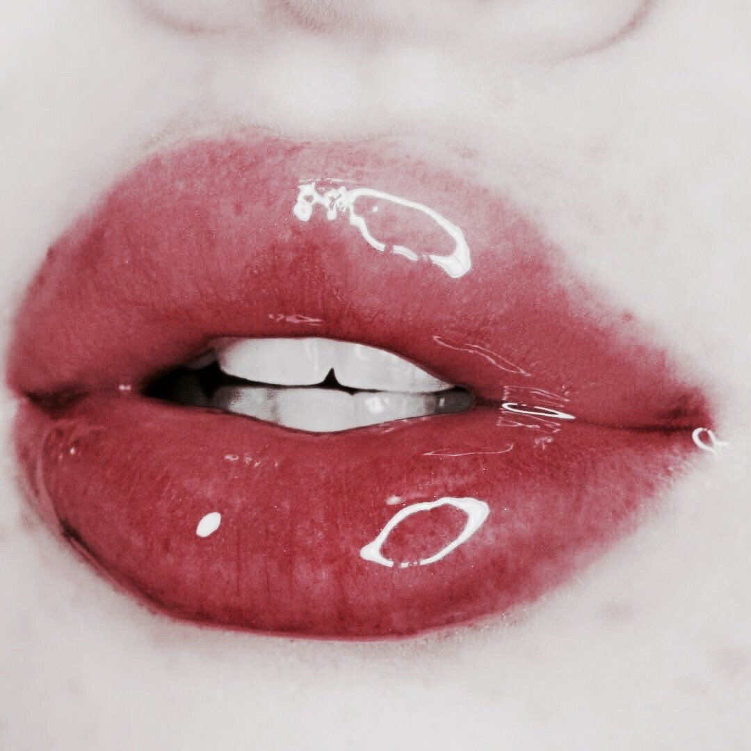 Губы Эстетика