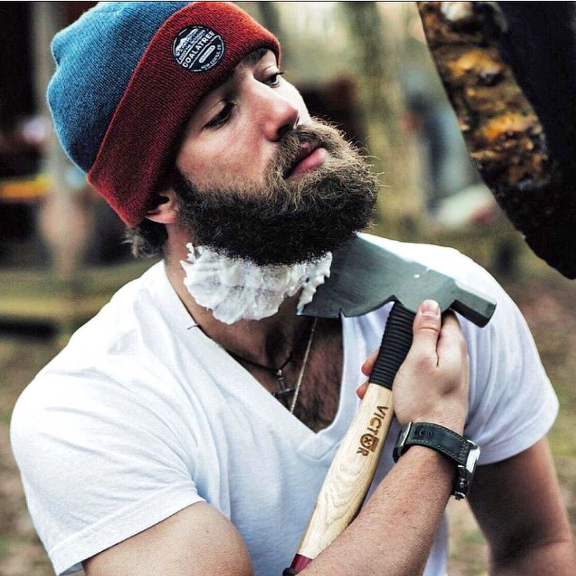 Брутальный лесоруб