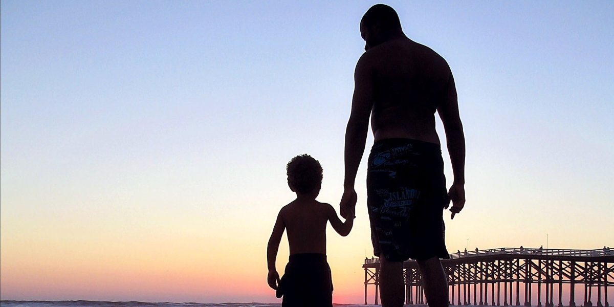 Фон папа и сын