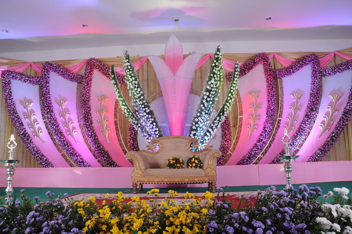 Цветы на сцене