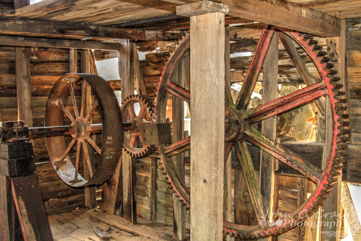 Полозья колеса водяной мельницы