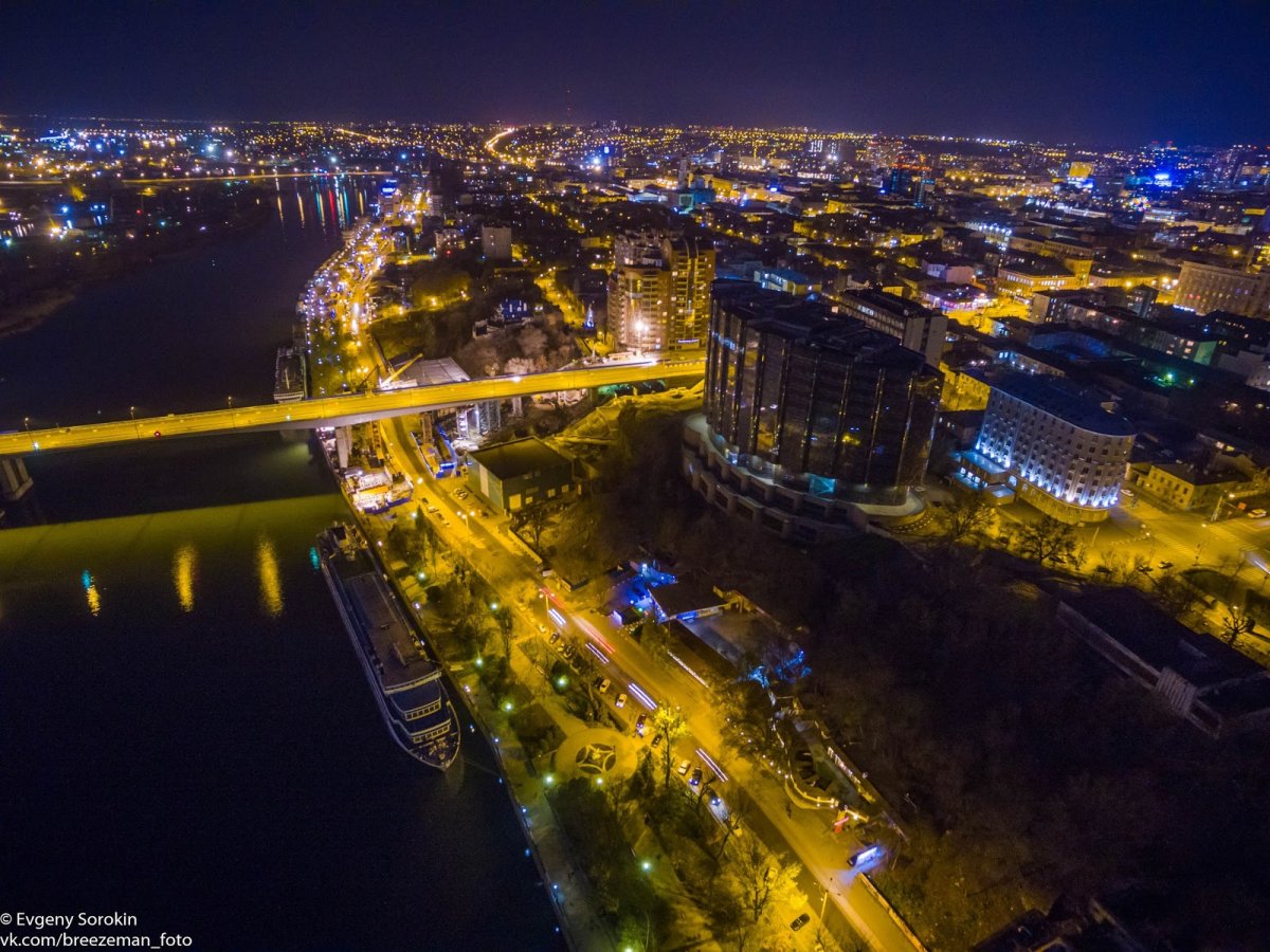 Ночной Ростов на Дону