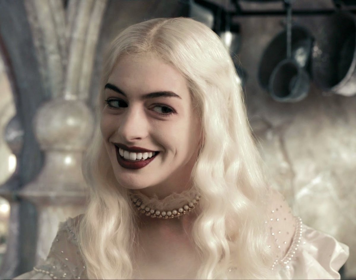 Энн Хэтэуэй белая Королева