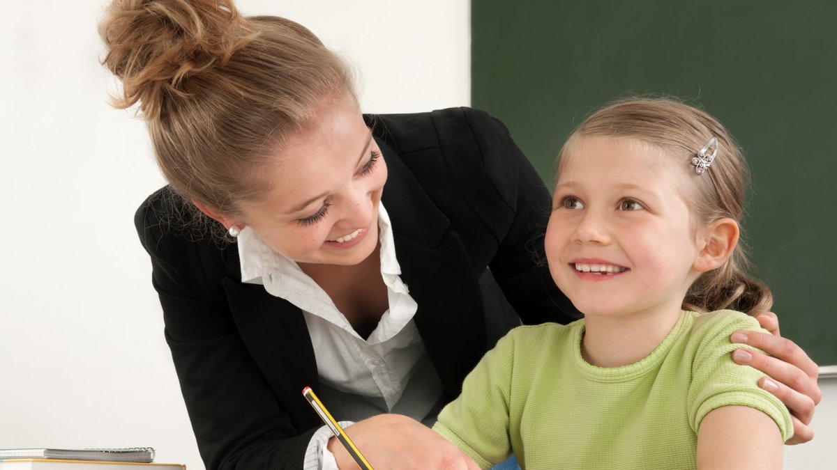 Учитель и дети