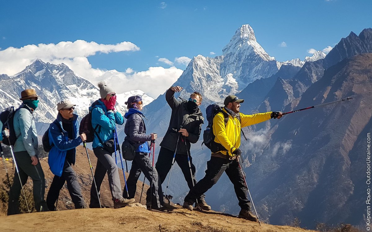 Туристы в горах