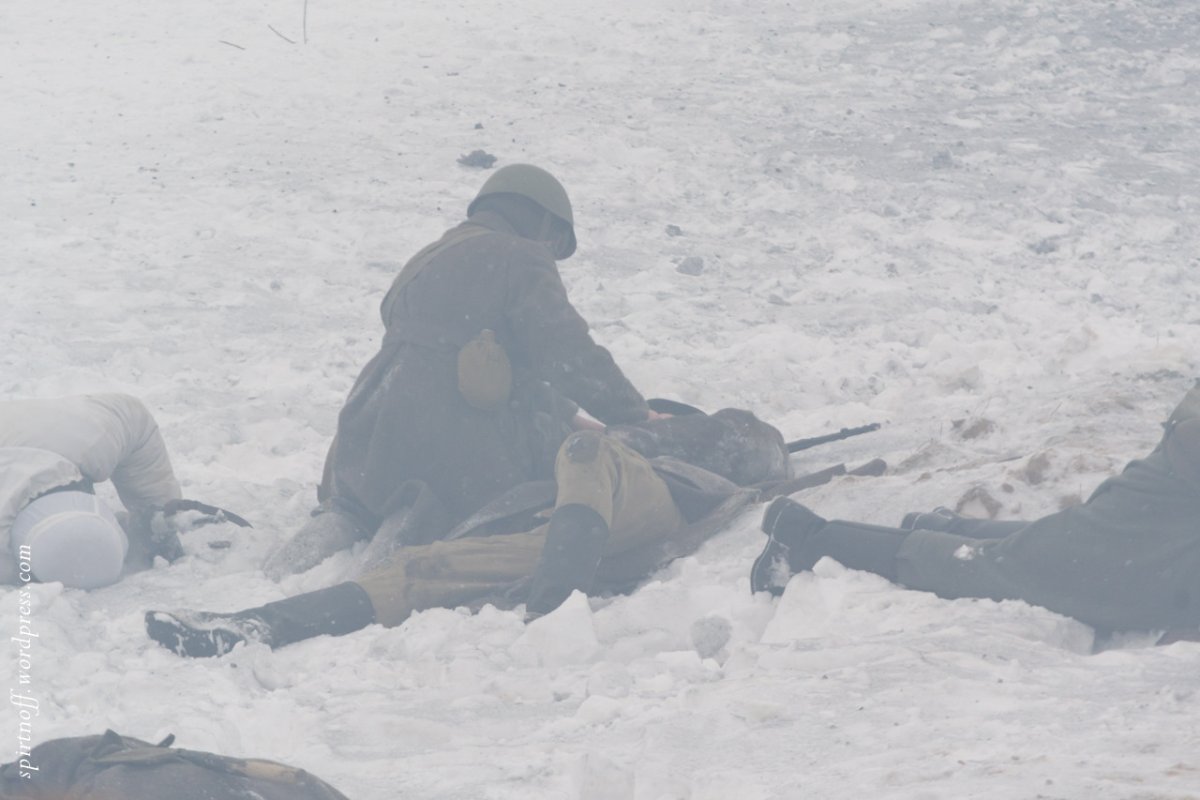 Заснеженное поле боя