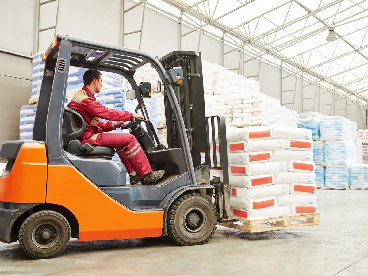 Водитель погрузчика