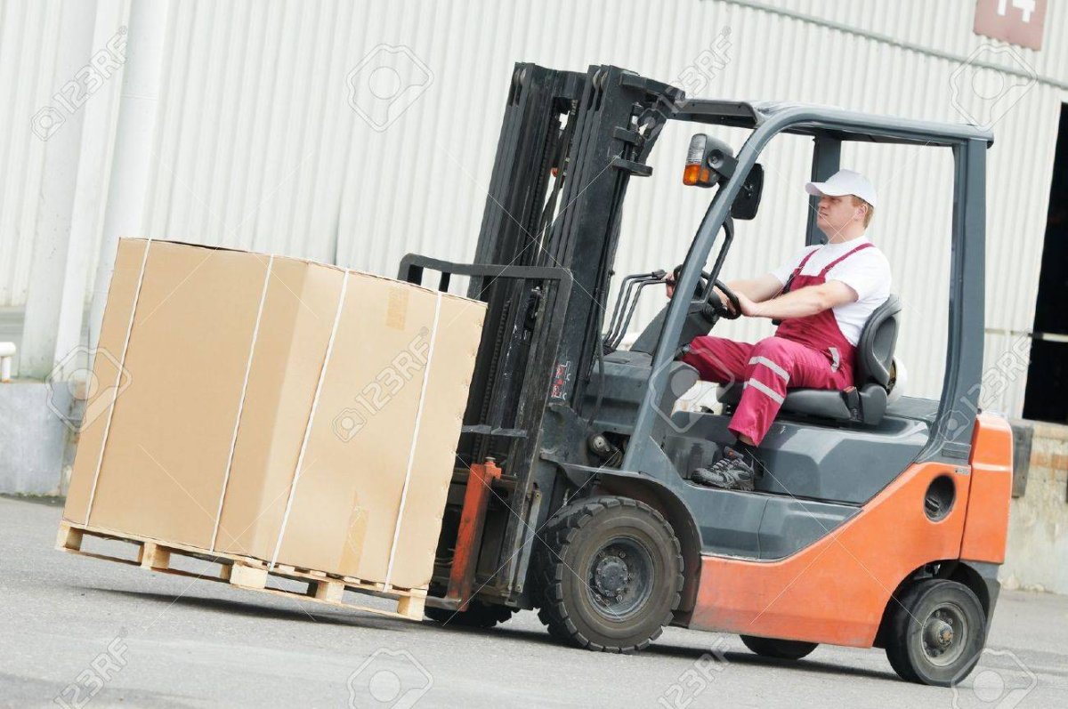 Водитель электропогрузчика