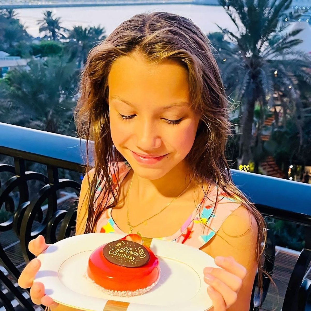 Вики шоу чери